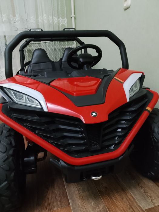 Машина детская электромабиль.