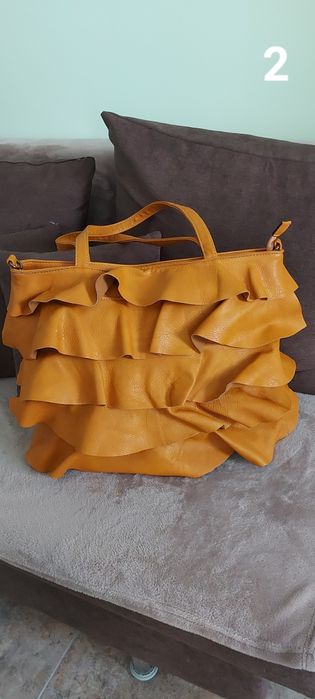 Дамски чанти различни цветове