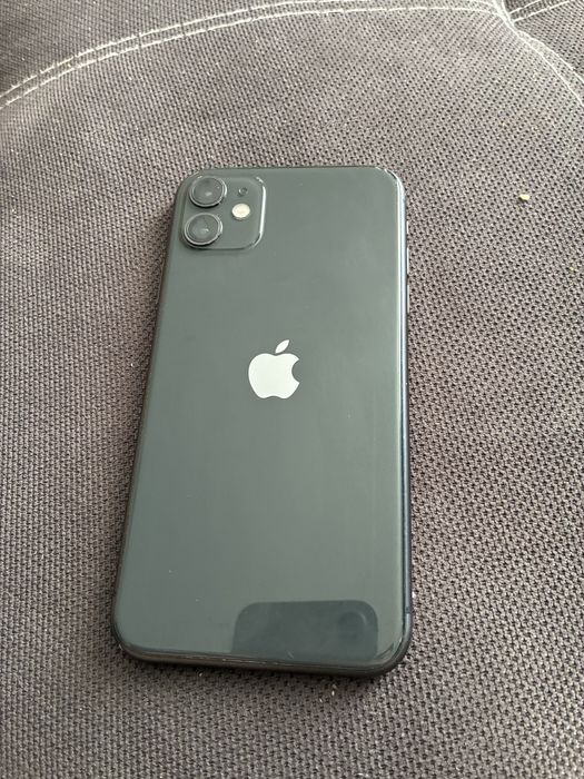 Продам айфон 11,64г