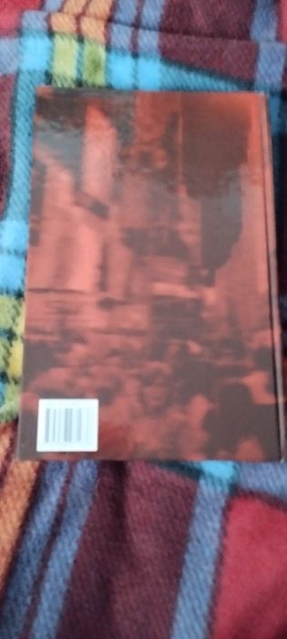 Книга "Штамм" Гильермо Дельторо