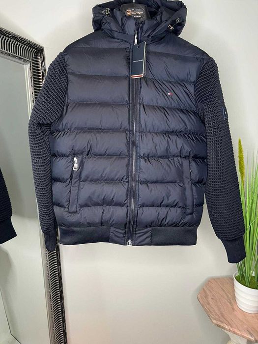 REDUCERE Geacă Tommy Hilfiger Pene și Puf- Mâneci Tricotate- Premium