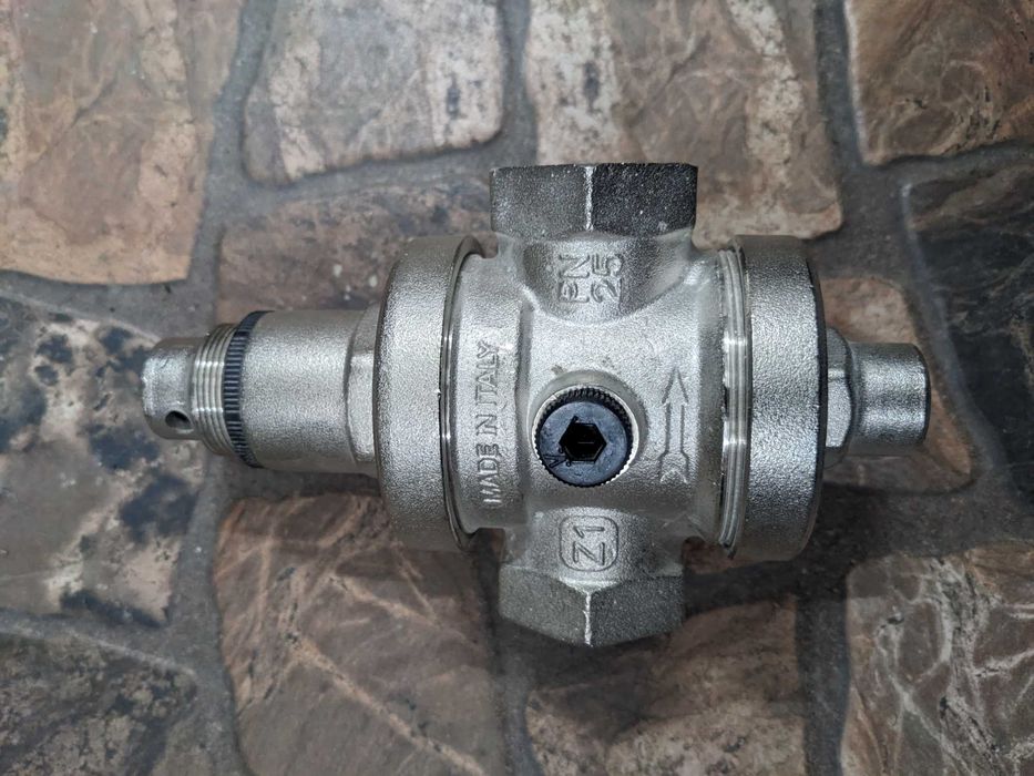 Reductor de presiune 1''