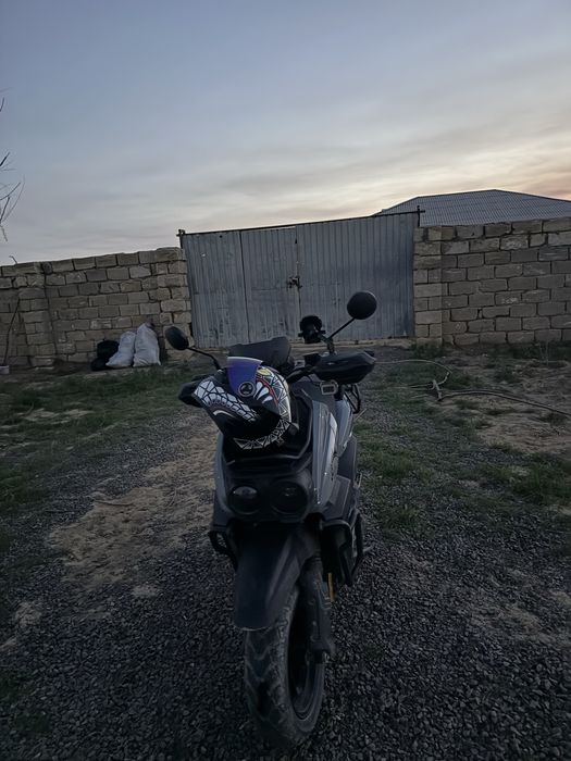 Телефон деражатель каска в подорок