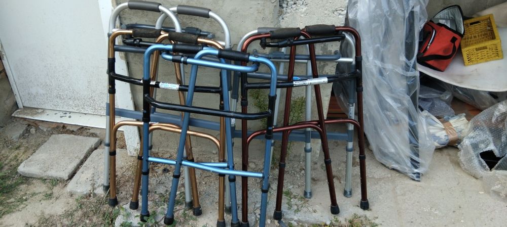 Проходилка за възрастни хора