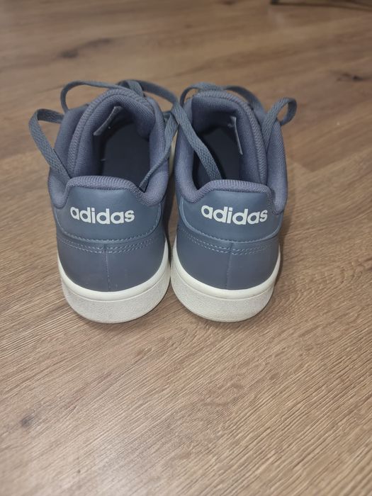 Adidași ADIDAS noi nr 40