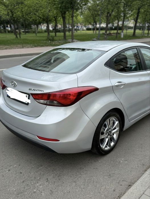 Hyundai Elantra 1.6