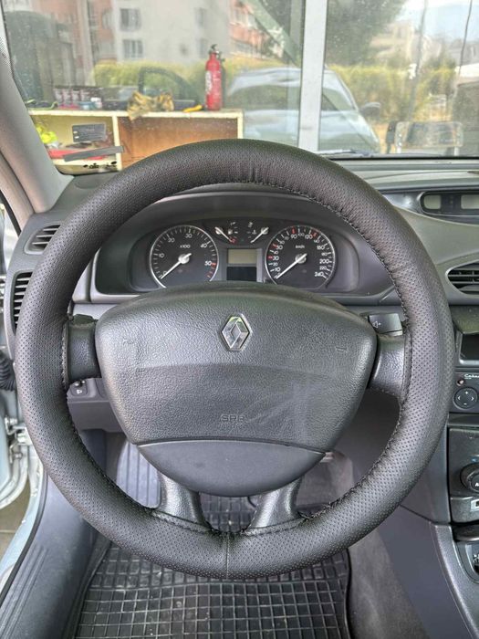 Тапициране  на волани