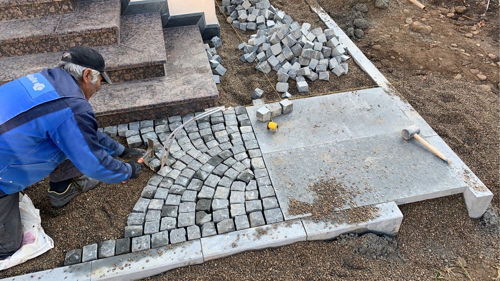 Piatra cubica si montaj