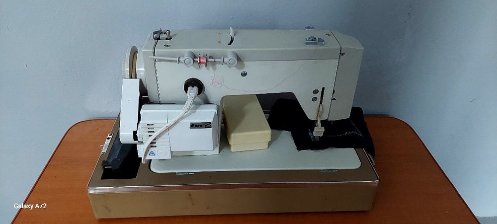 Masina cusut singer tradition,  veritas.