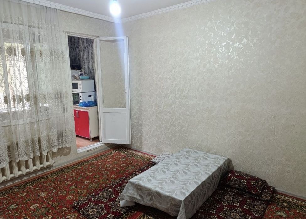 Чиланзар 2 квартал 2в3 комнатная