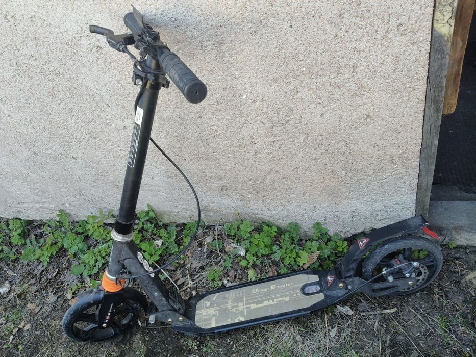 Самокат в отличном состоянии