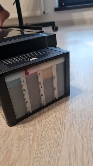 Vând imprimanta Epson L486