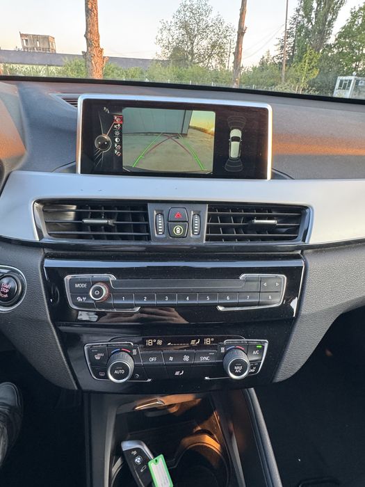 Bmw X1 2016 Camera/head up/navi mare/piele/xenon/rate/garantie