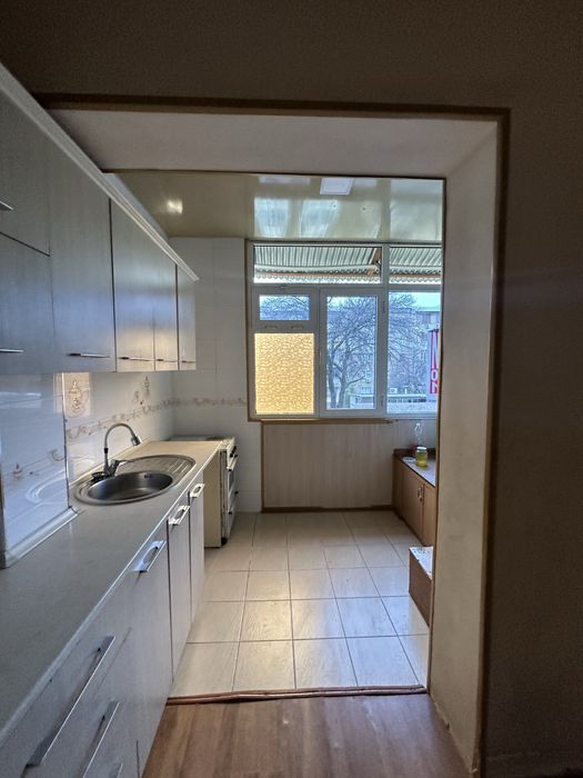 Ibn sino 1 3/2/5 uy sotiladi Ozimizaniki 3xonali remont qberiladi