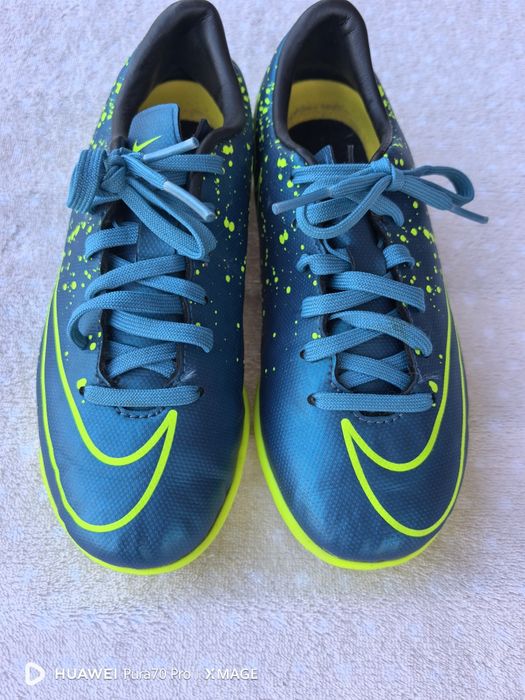 Детски футболни обувки за зала nike номер 31. 5 стелка 19.5см