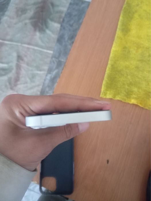 Айфон 13 без ремонт