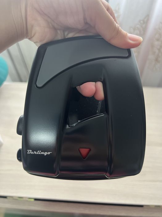 Дырокол новый