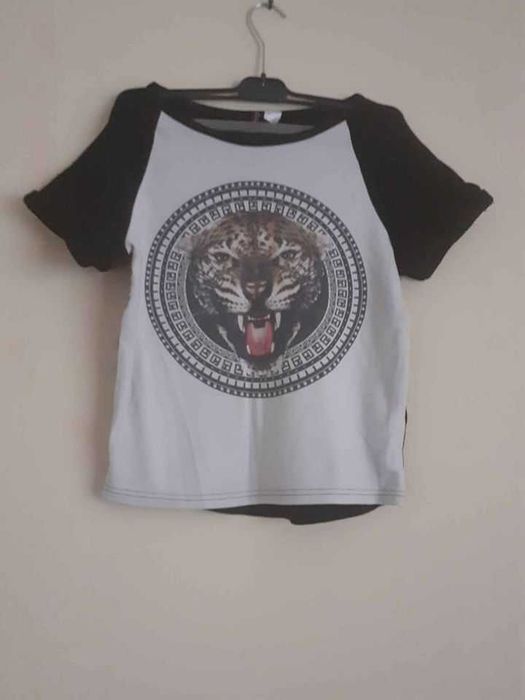 Tricou marimea 34