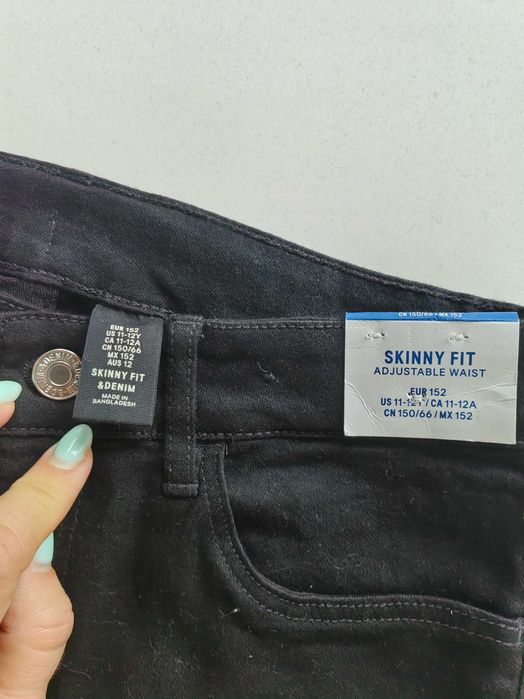 Нови детски черни дънки, с етикета