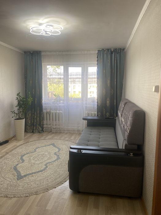 Сдаю 3-комнатную квартиру в центре города