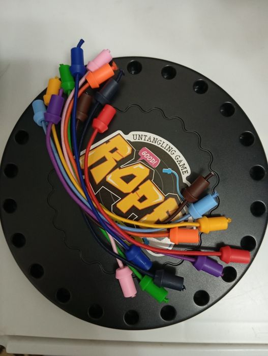 Продам игрушки развивающие 3 шт