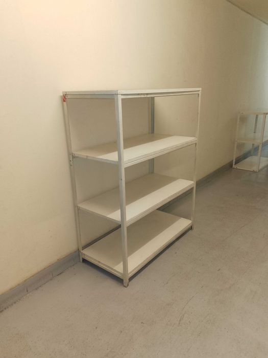 Масивен стелаж с 4 рафта, д/ш/в - 101х49х130 см