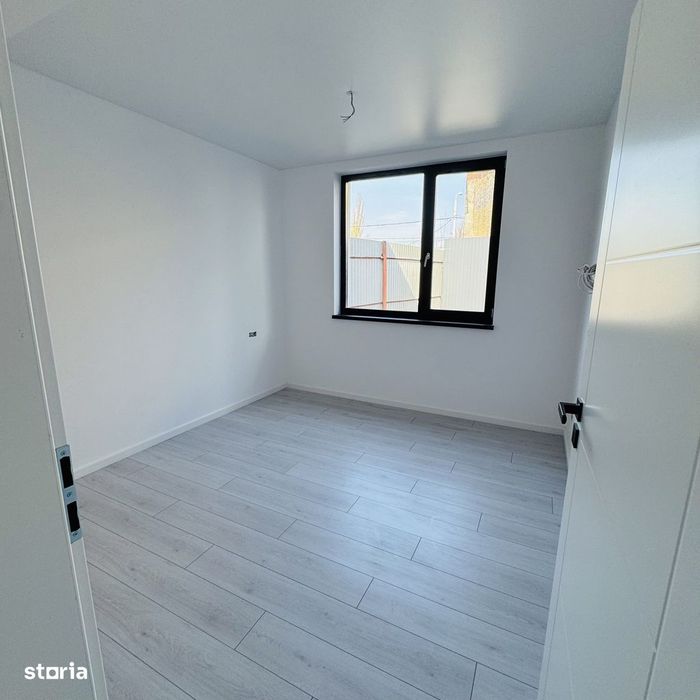 Casă Modernă - De Vânzare