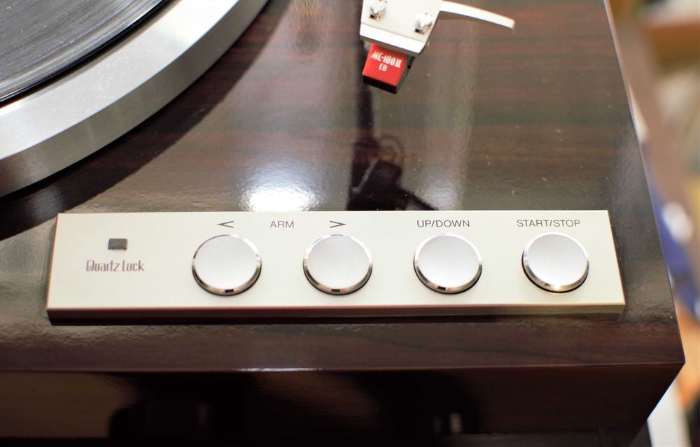 Проигрыватель виниловых дисков Victor QL-Y44f