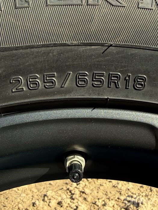 Оригинальные диски Toyota R18 с резиной Dunlop и датчиками
