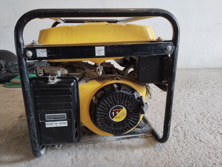 Генератор 220v/12 v