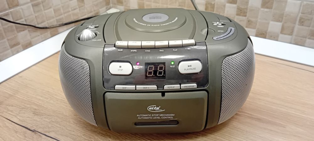 Radio Elta casetofon