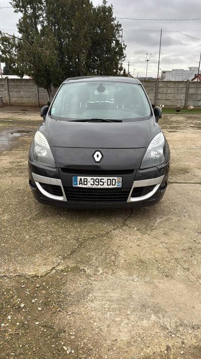 Renault scenic an 2009