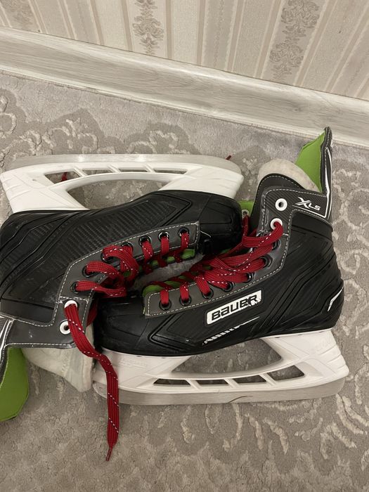 Коньки bauer хоккейные