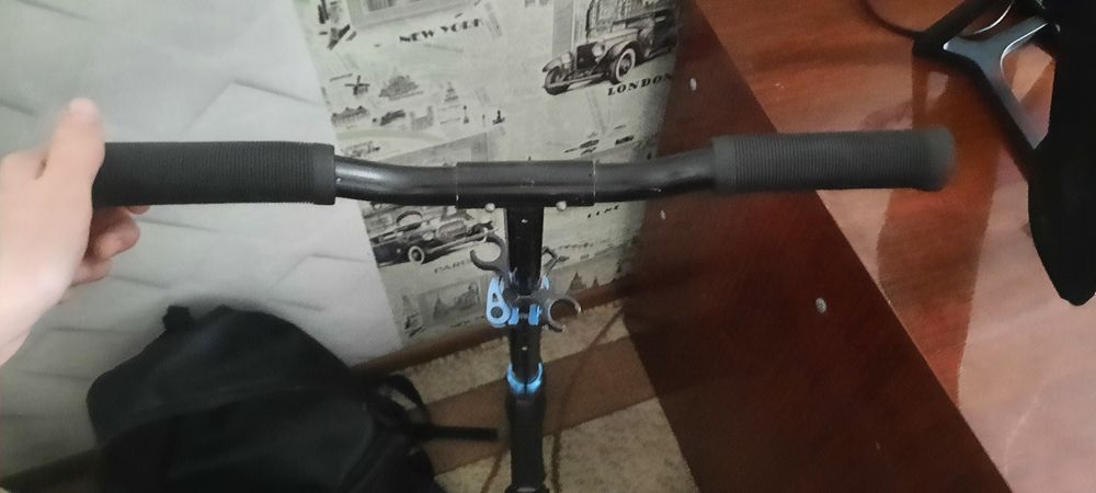 Продам самокат обычный