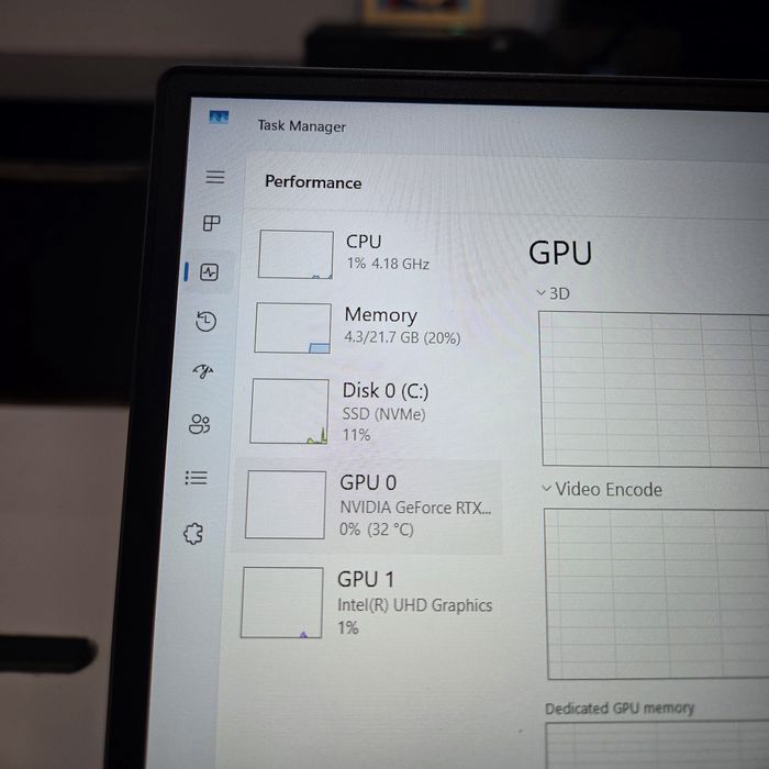 Laptop Gaming Lenovo LOQ 15IRX9 | Garantie 10 luni