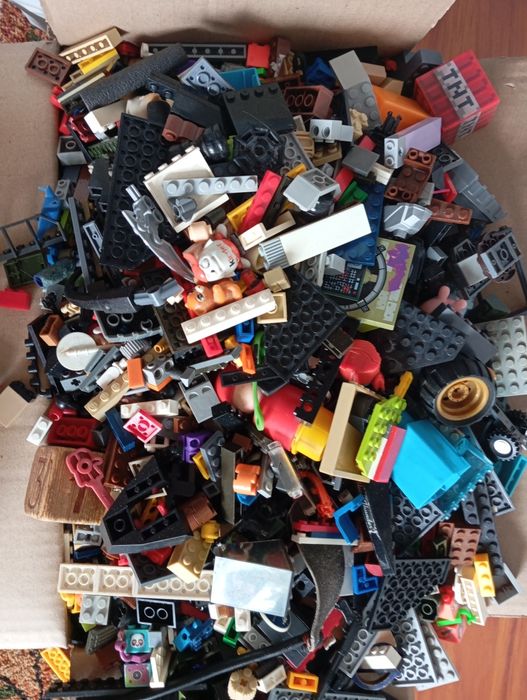 Лего 1 каробка..