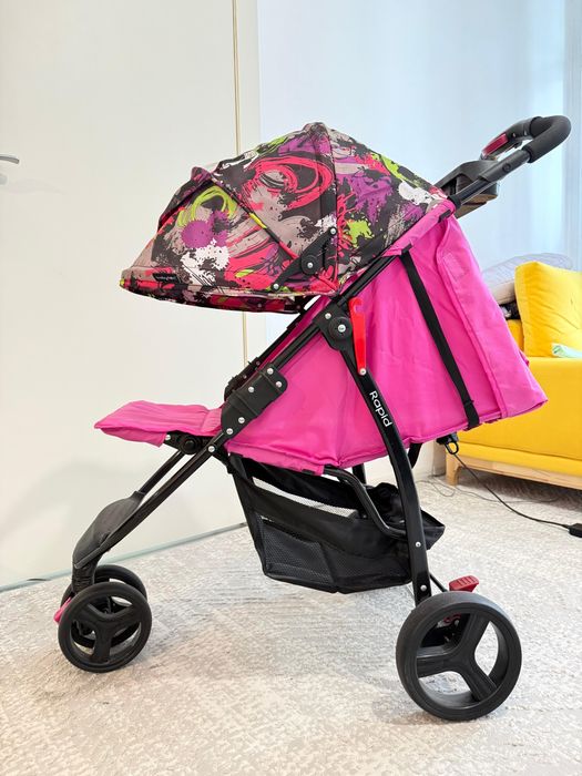 Детская прогулочная коляска