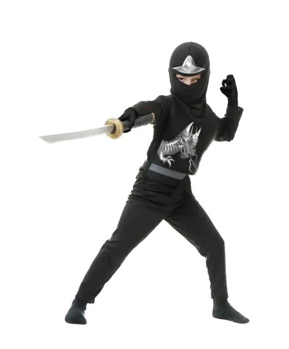 Продам новогодние костюмы