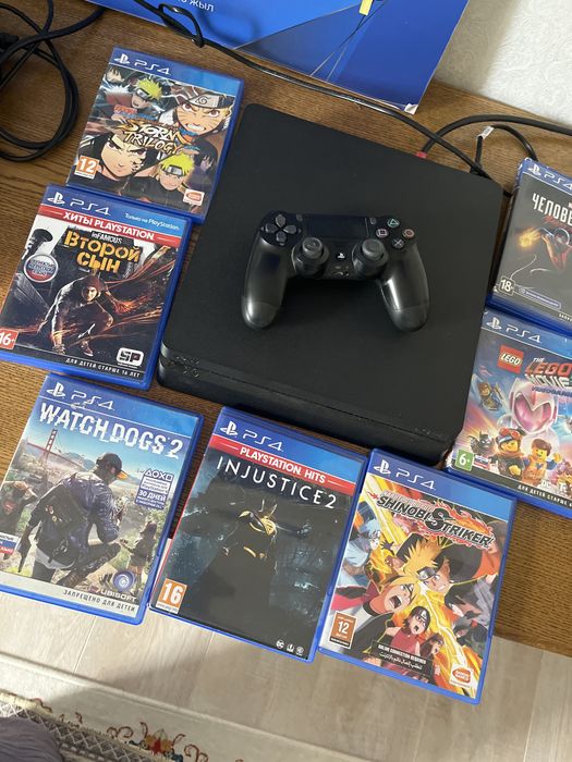 PS4 Slim 1 ТБ +  много игр