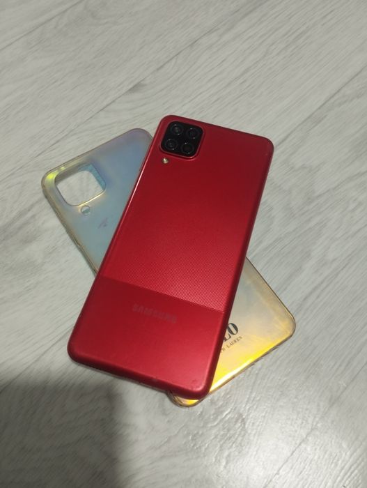 Samsung A12 почти новый