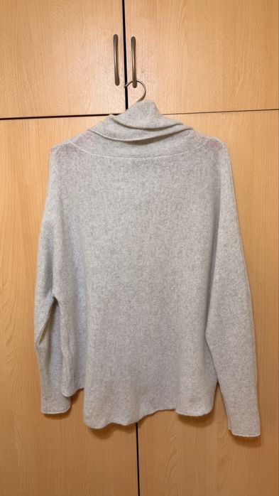 Пуловер  Zara. 100%кашмир Размер L