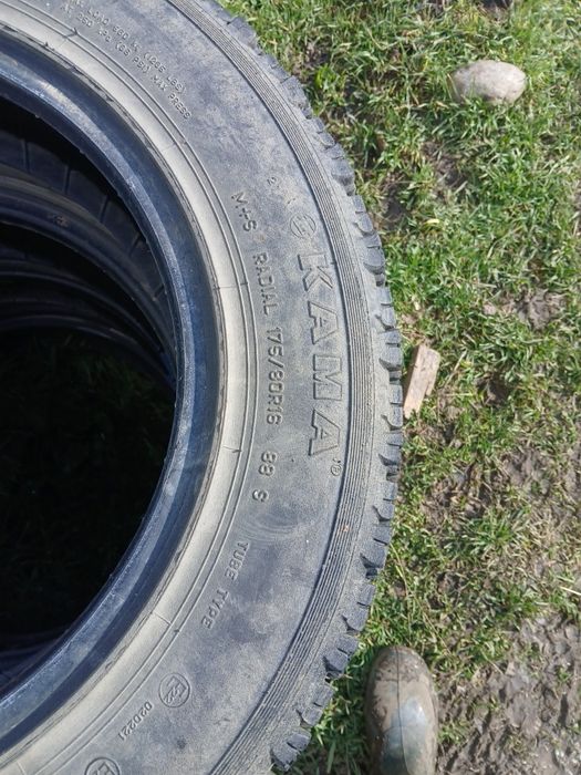 Гуми за лада нива