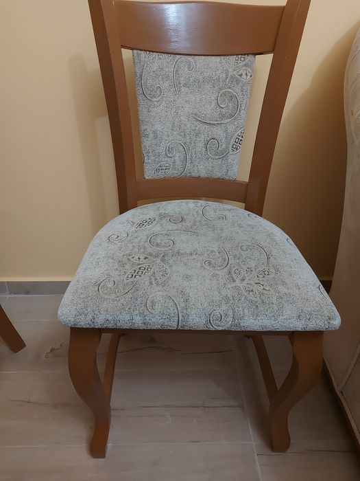 Дървени  столове