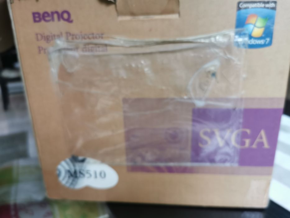 Продавам видео проектор BenQ Ms 510