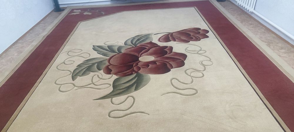 Продается ковер.