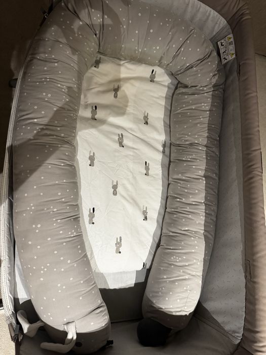 Бебешко гнездо сиво