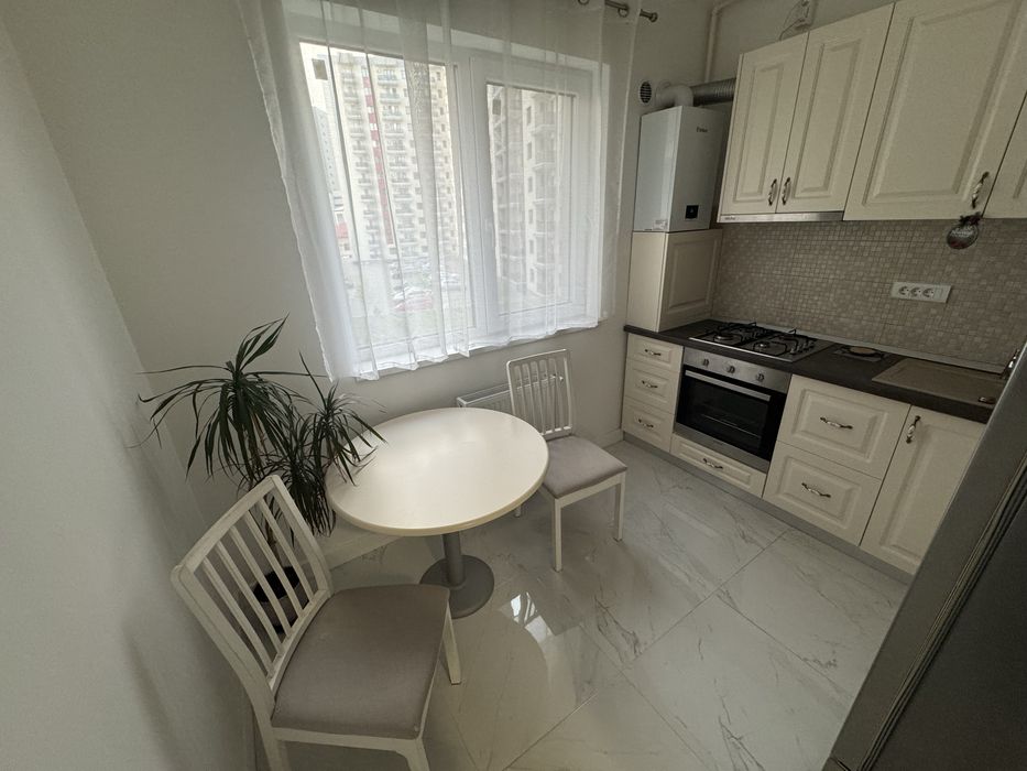 Inchiriez Garsoniera etaj 2, 36mp, Regie Residence faza 2