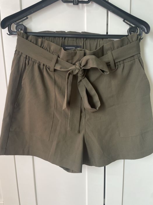 Къси панталонки Reserved