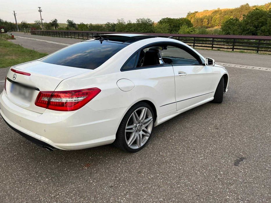 MERCEDES-BENZ E-Class 2011 — imagine 3