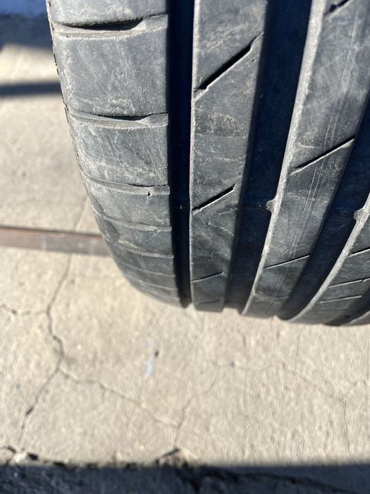 2 бр. летни гуми 245/45/19 Kumho 5,5 mm DOT 5116